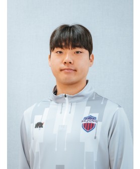 40. 이용혁 (MF)